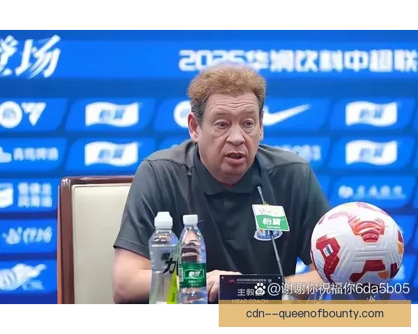 斯卢茨基带领上海申花夺得超级杯却遗憾失冠屈居中超亚军 斯卢茨基带领上海申花夺得超级杯却遗憾失冠屈居中超亚军